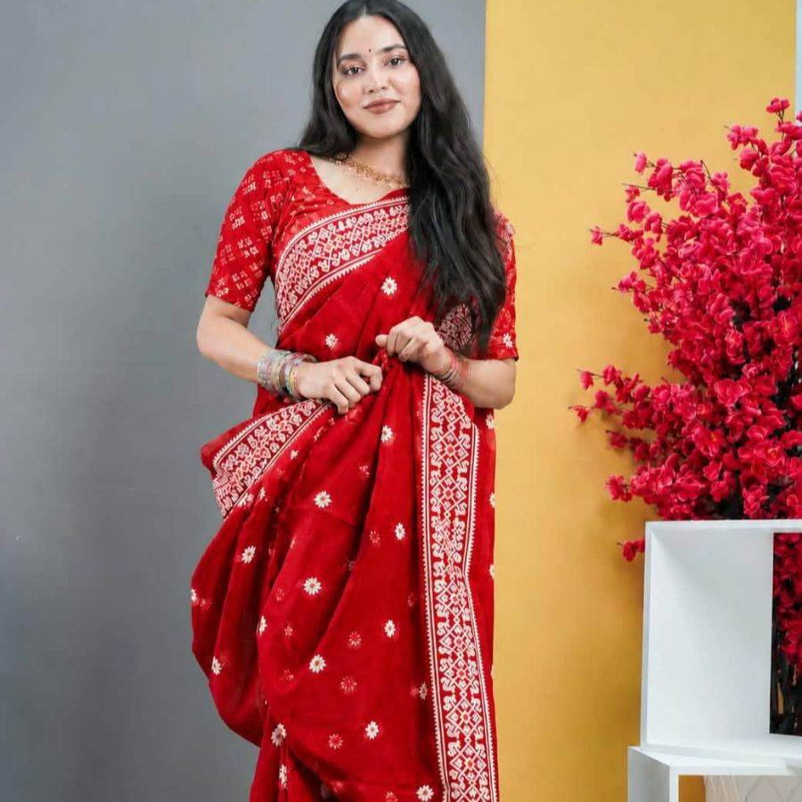 শিউলি ফুল স্কিন প্রিন্ট শাড়ি  (রেগুলার)